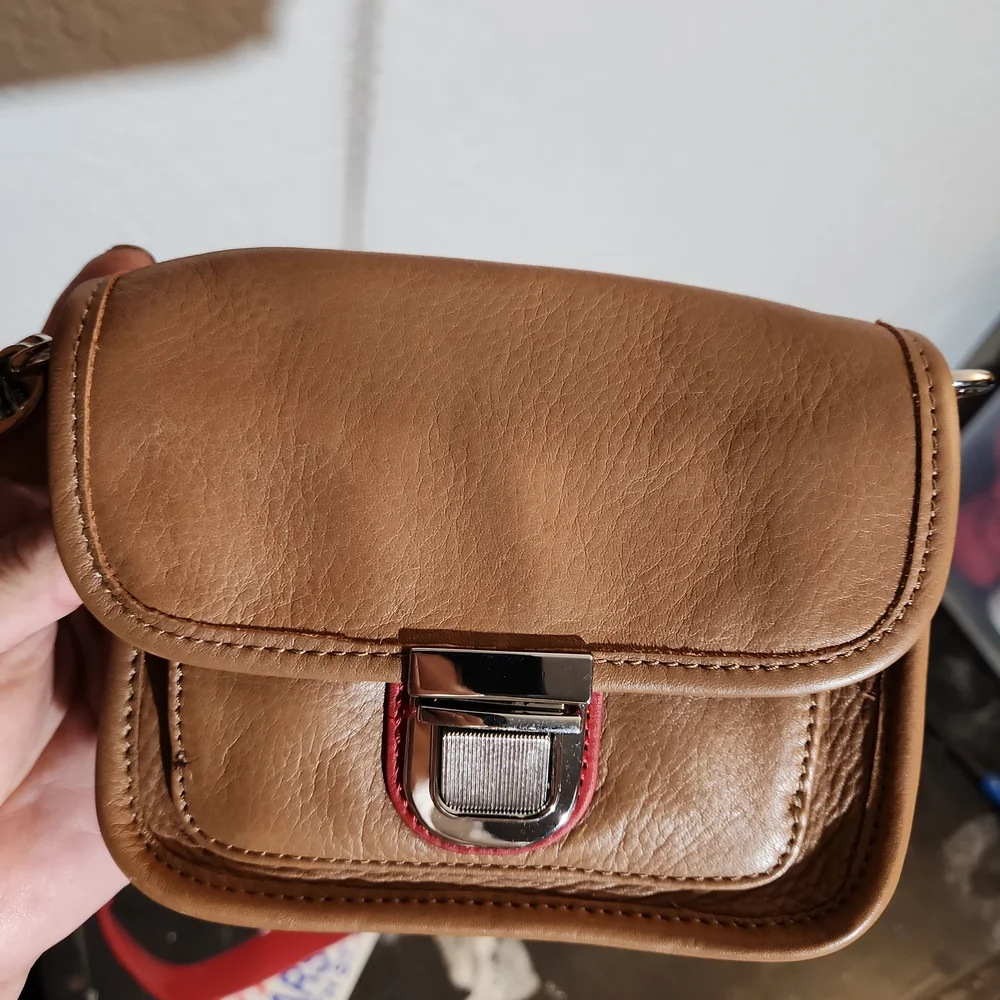AUDREY BROOKE Leather Crossbody Chain Small